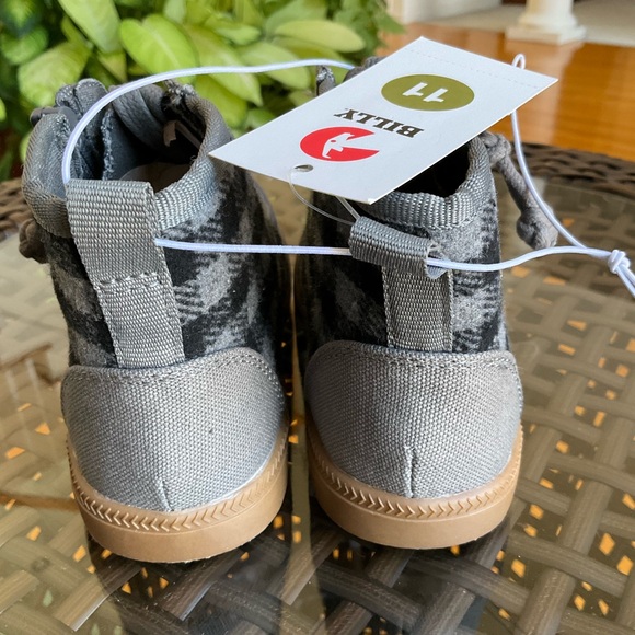 Billy Kids Shoes Size 11 Gray checkered Haring essential High Top New - Picture 7 of 8